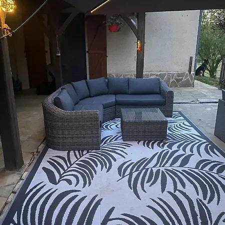 Chambre Cocooning En Etage Sur Le Chemin De Compostelle ホームステイ Salviac